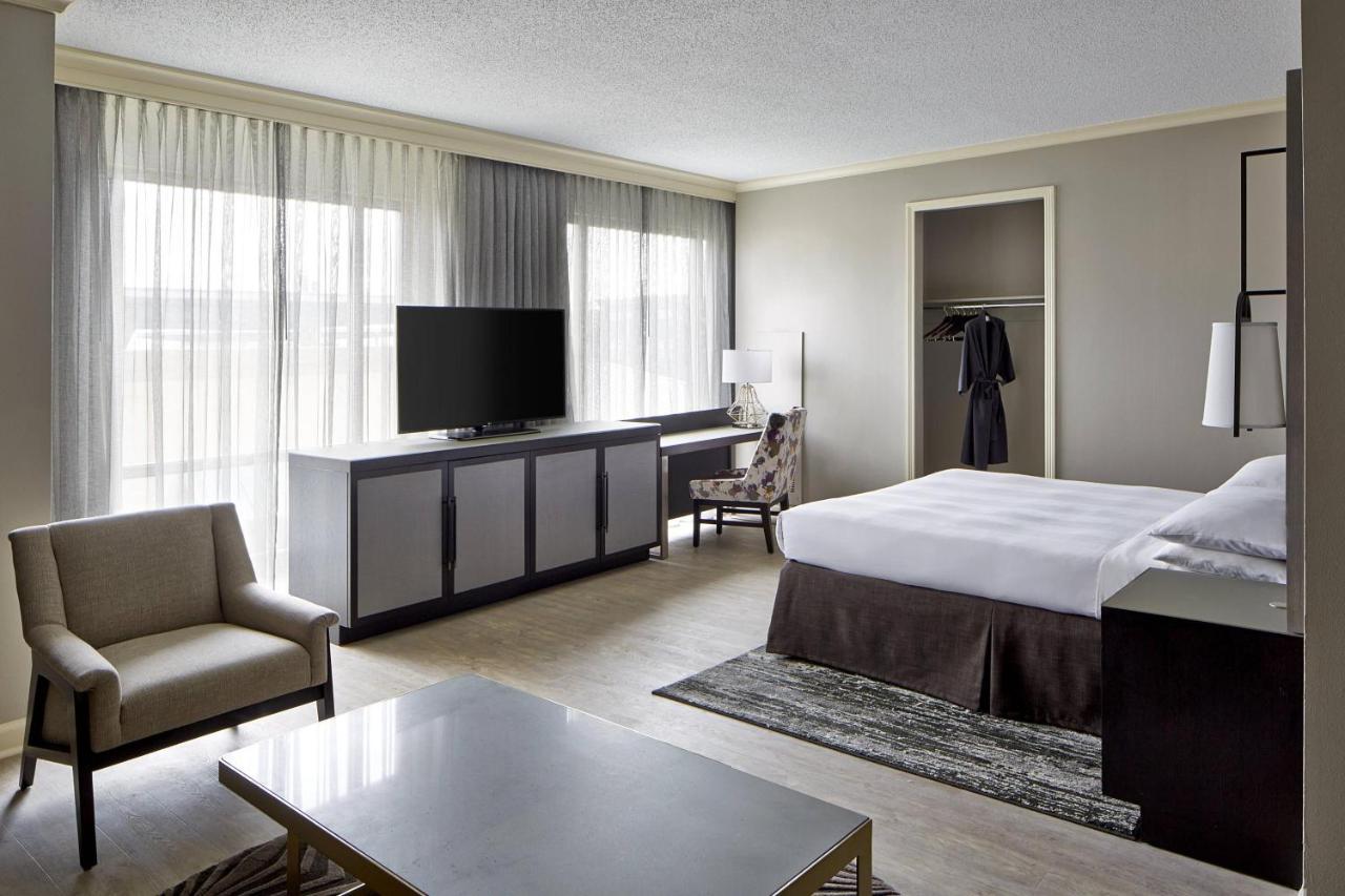 Dallas/Plano Marriott At Legacy Town Center Exterior photo